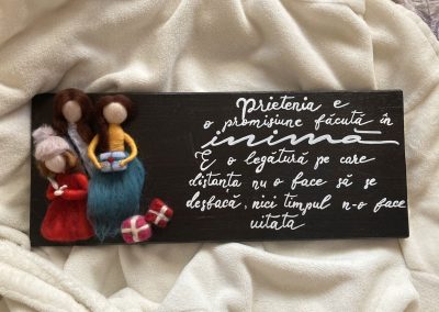 Grace's Gift Shop - Tablouri decorate cu lână împâslită - omuleți individuali