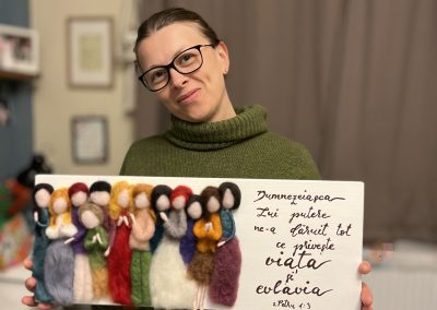 Grace's Gift Shop - Tablouri decorate cu lână împâslită - omuleți individuali