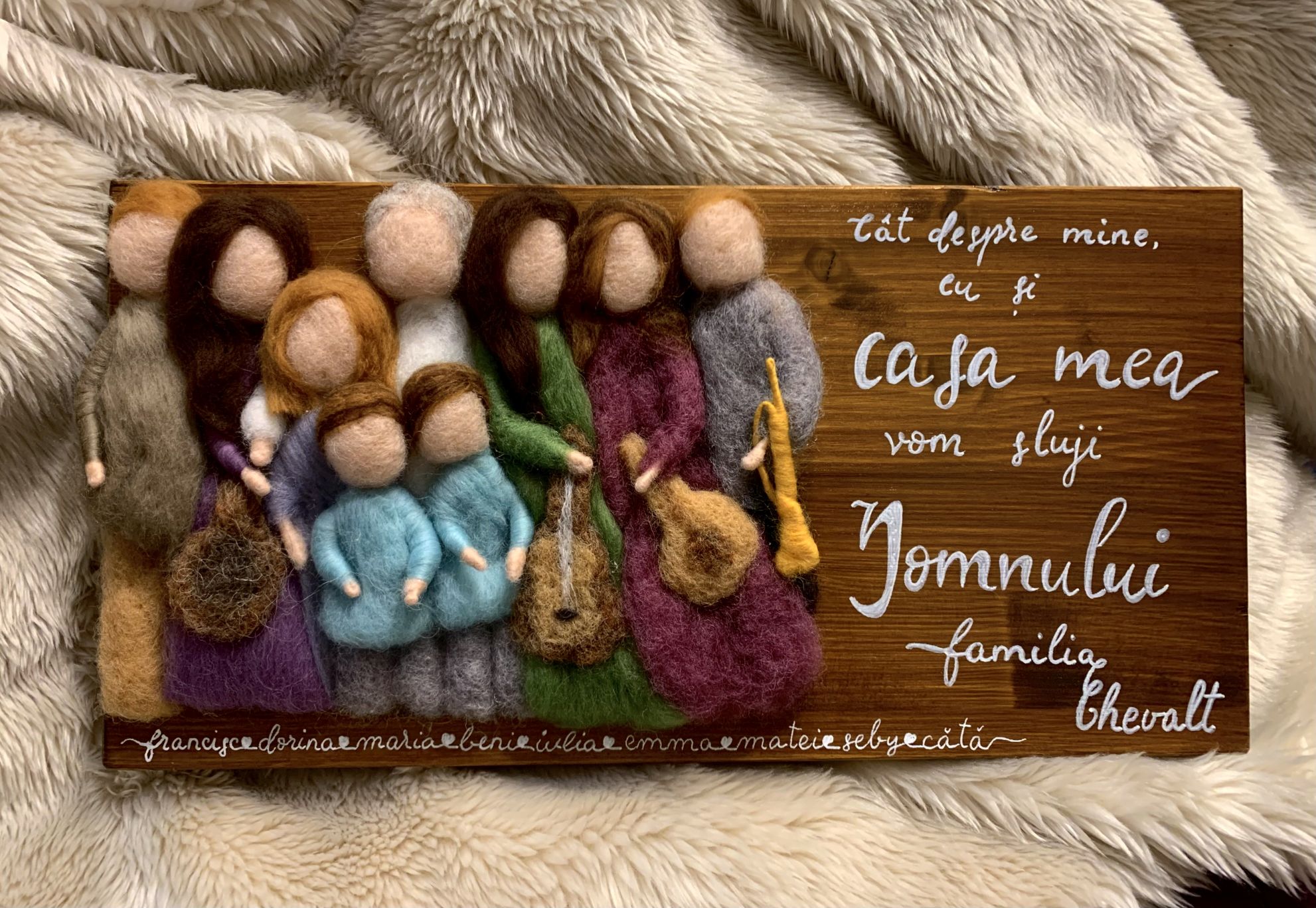 Grace's Gift Shop - Tablouri decorate cu lână împâslită - omuleți individuali